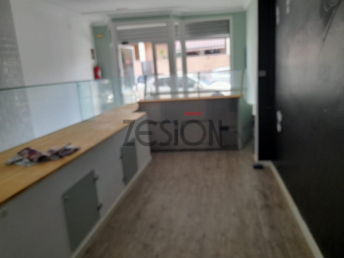 For rent of commercial in Massamagrell
