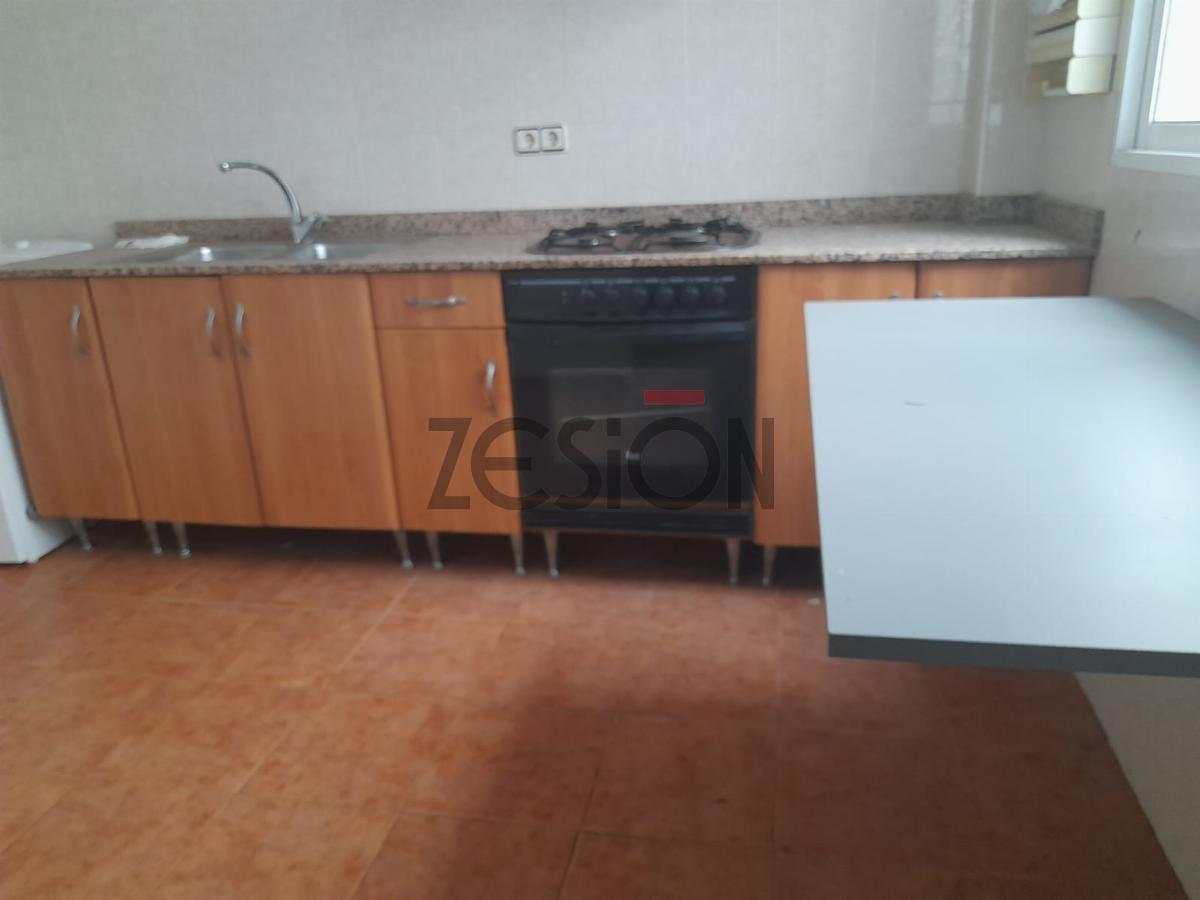 For rent of commercial in Massamagrell
