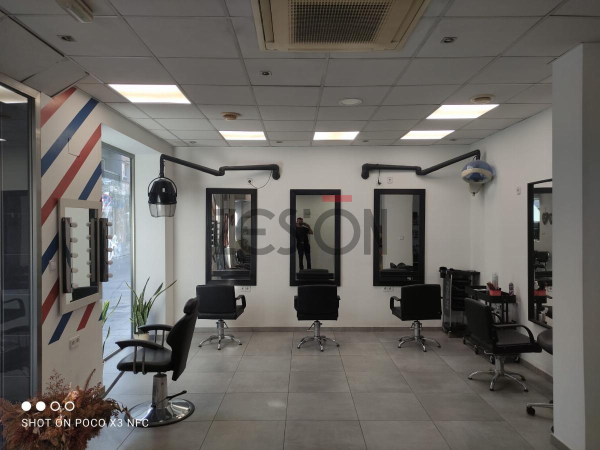 For share of commercial in Valencia