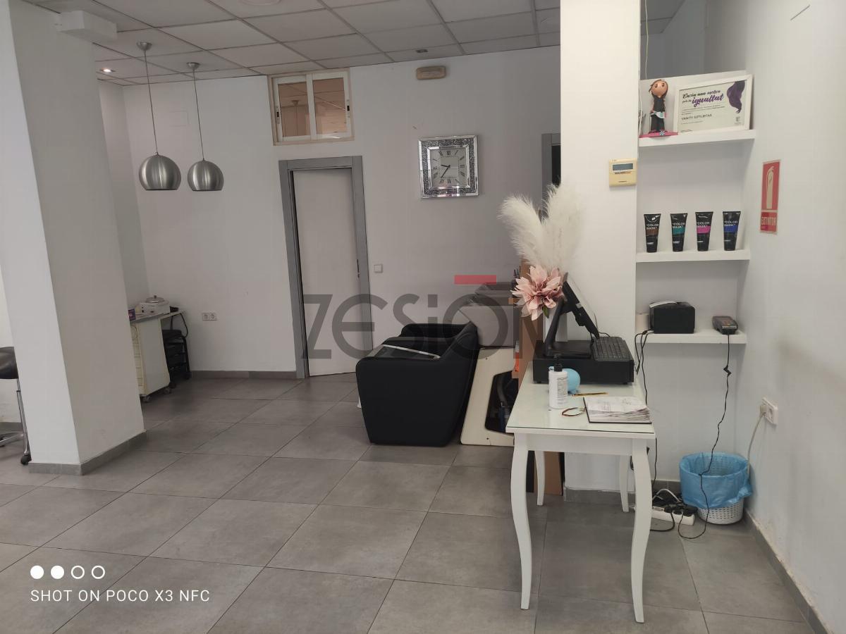 For share of commercial in Valencia