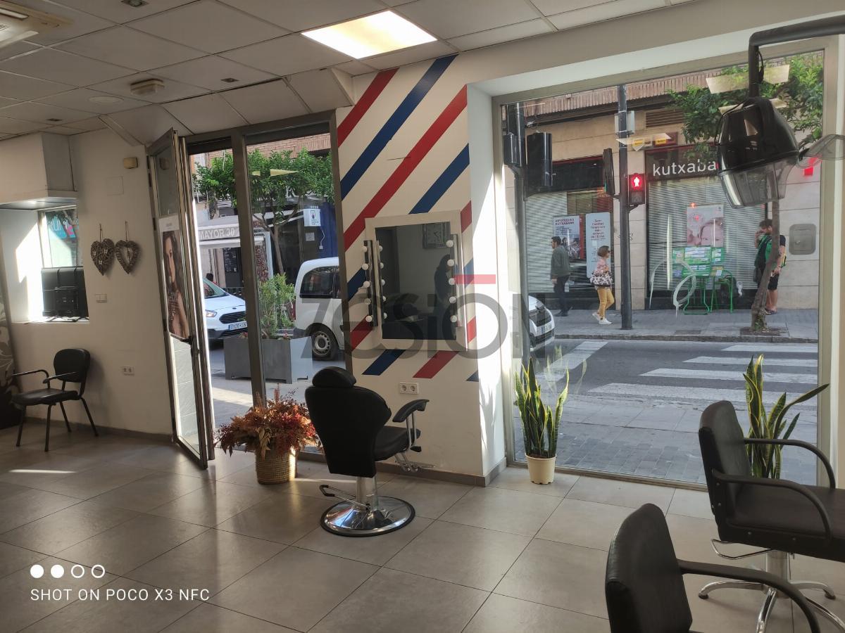 For share of commercial in Valencia