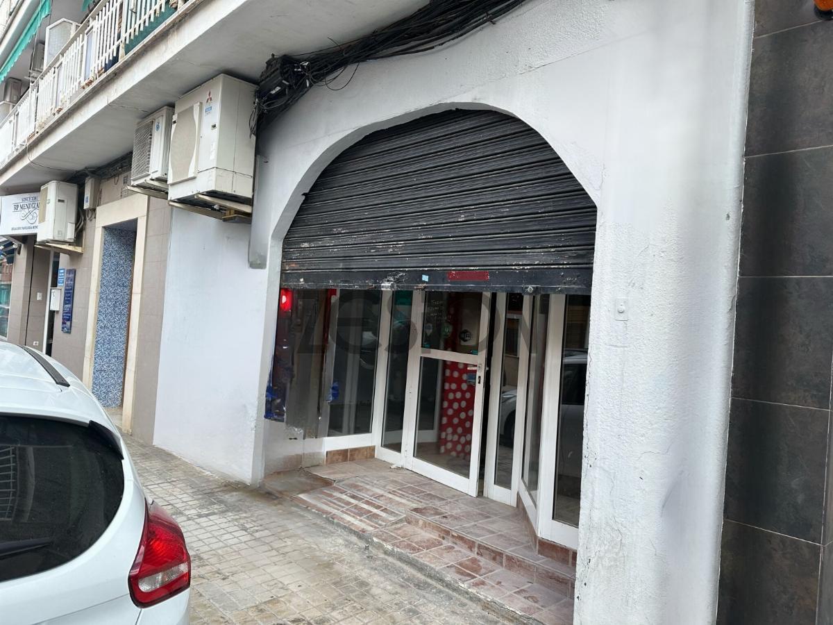 For rent of commercial in Burjassot