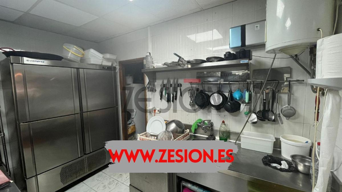 For share of commercial in Valencia