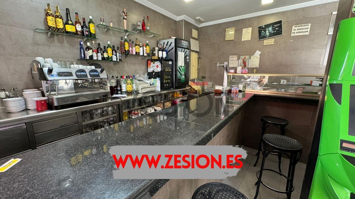 For share of commercial in Paterna