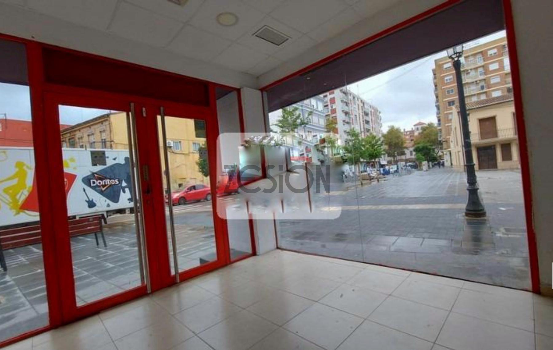 For rent of commercial in Valencia