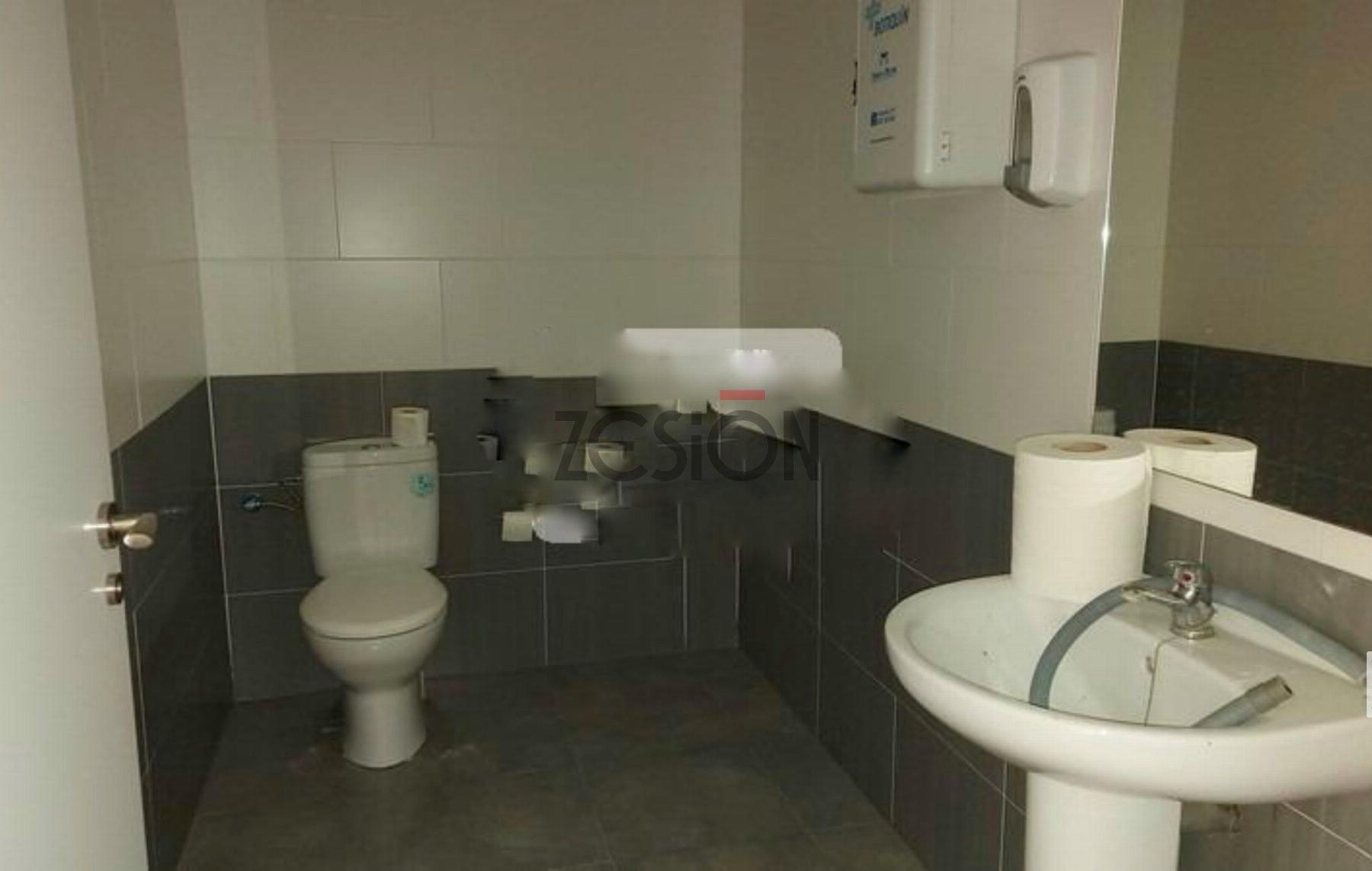 For rent of commercial in Valencia