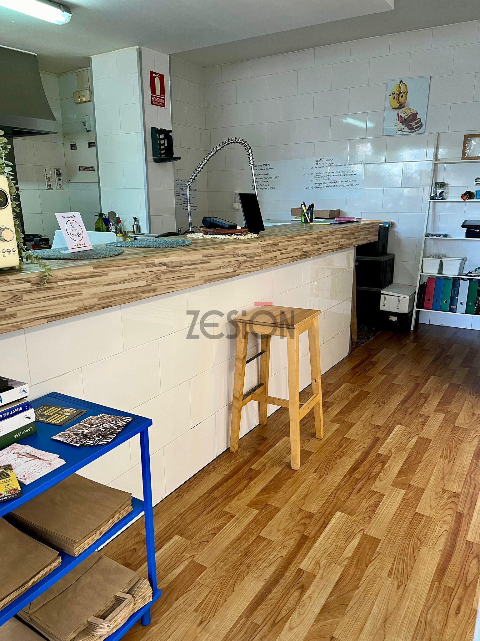 For share of commercial in Valencia