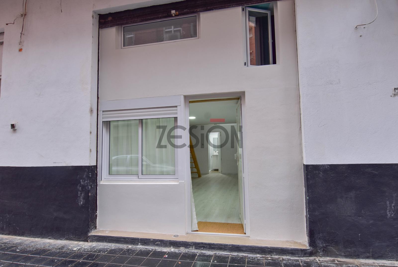 For share of apartment in Valencia