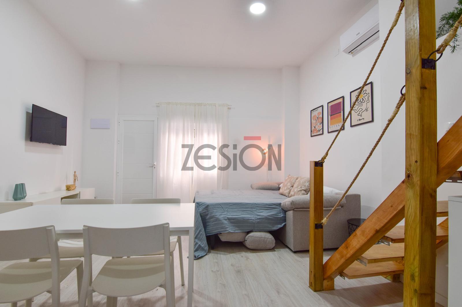 For share of apartment in Valencia