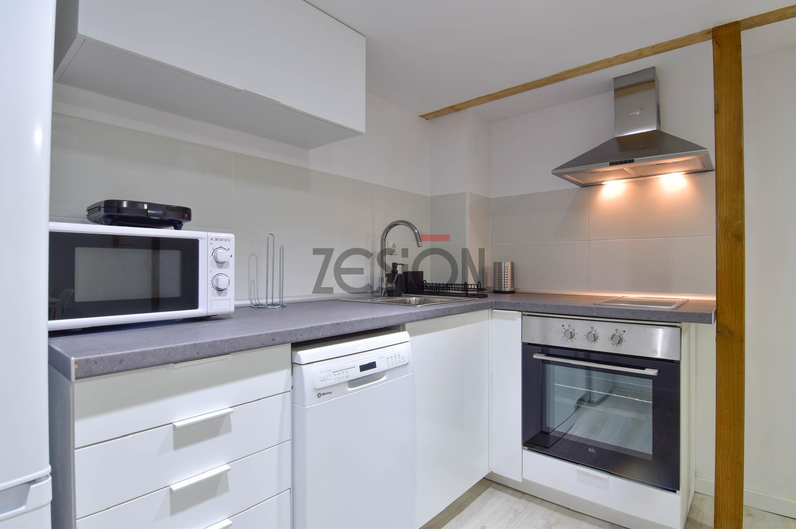 For share of apartment in Valencia