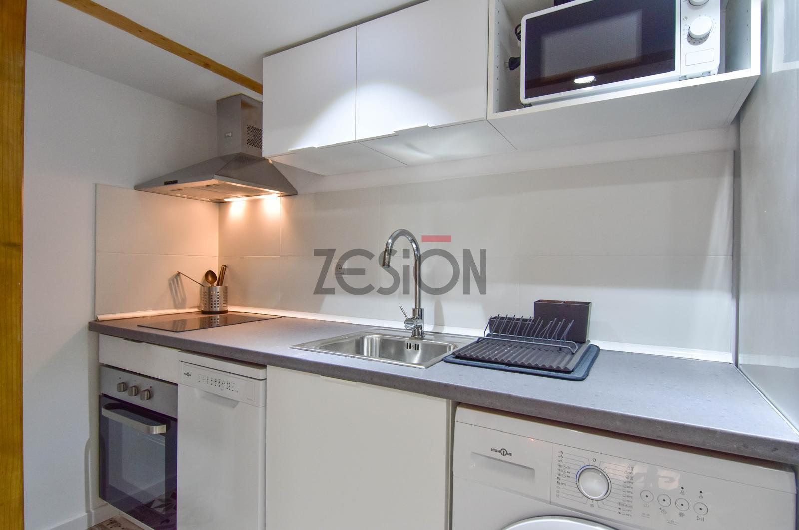 For share of apartment in Valencia
