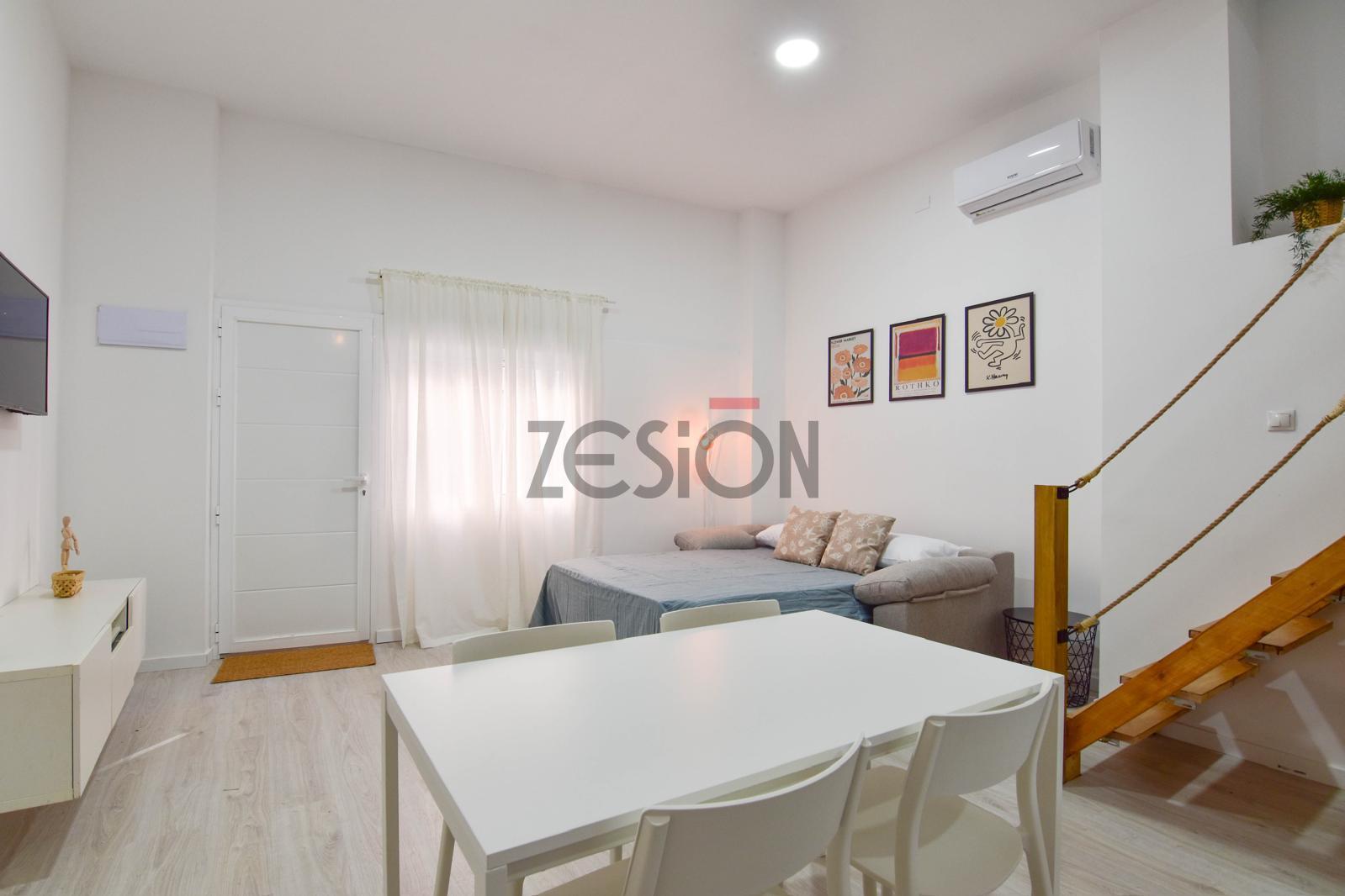 For share of apartment in Valencia
