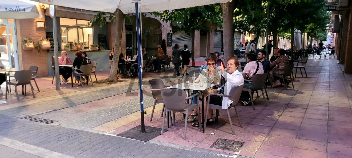 For share of commercial in Paterna