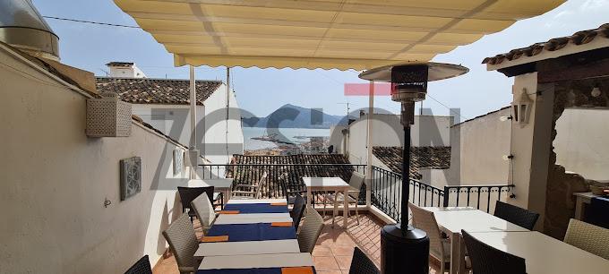 For share of commercial in Altea