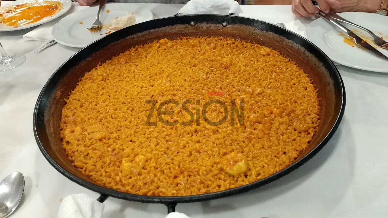 For share of premises in Valencia