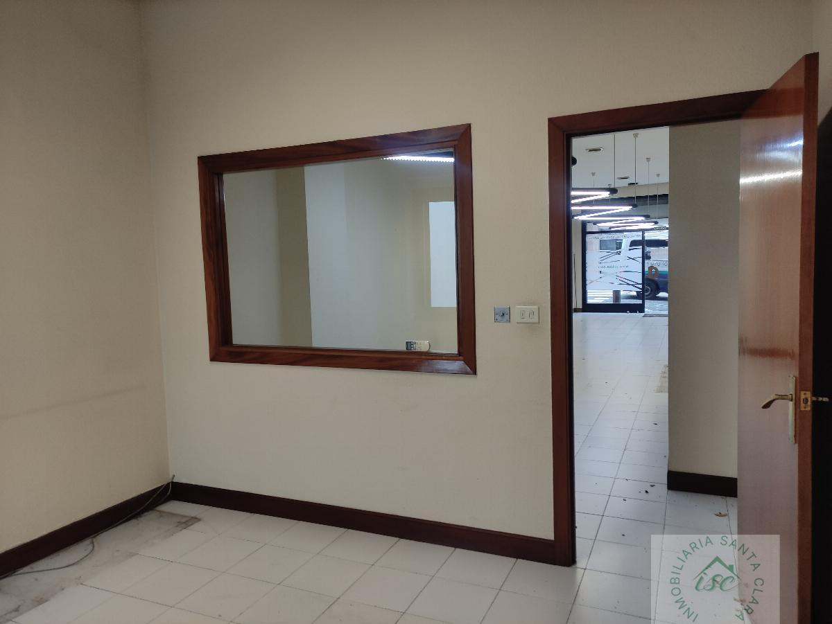 For rent of commercial in Bilbao