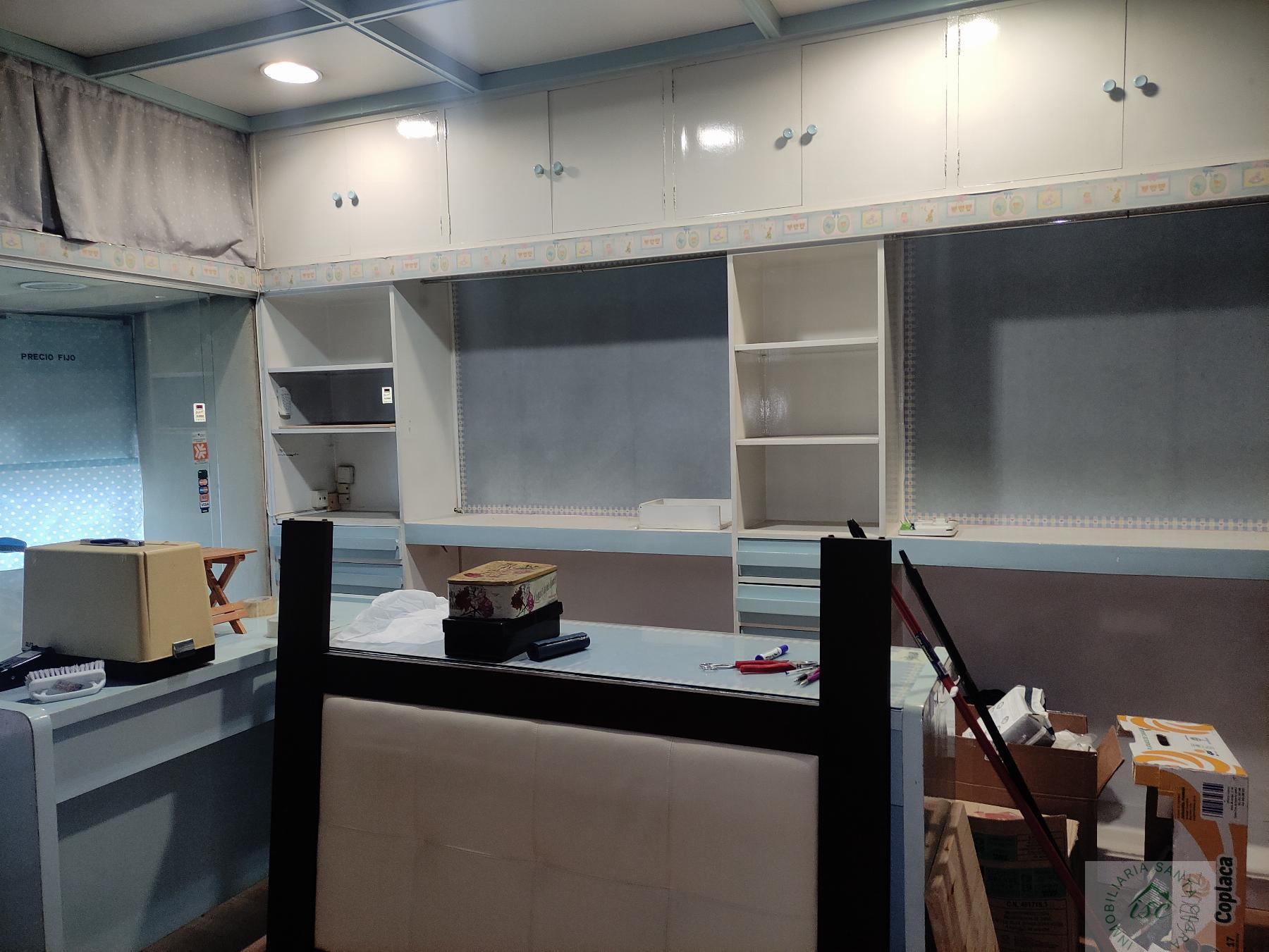 For rent of commercial in Portugalete