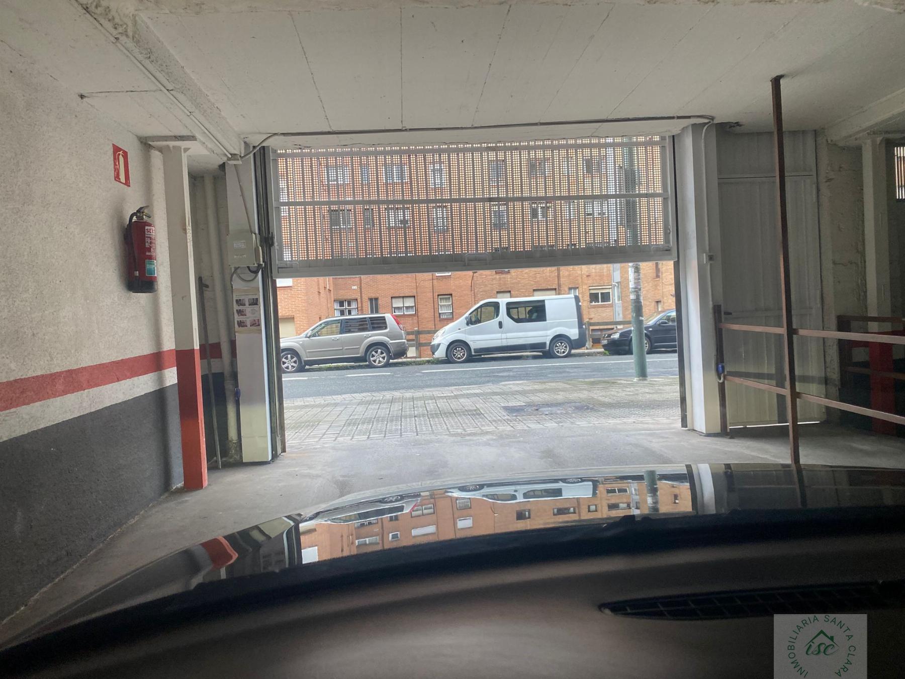 For sale of garage in Bilbao