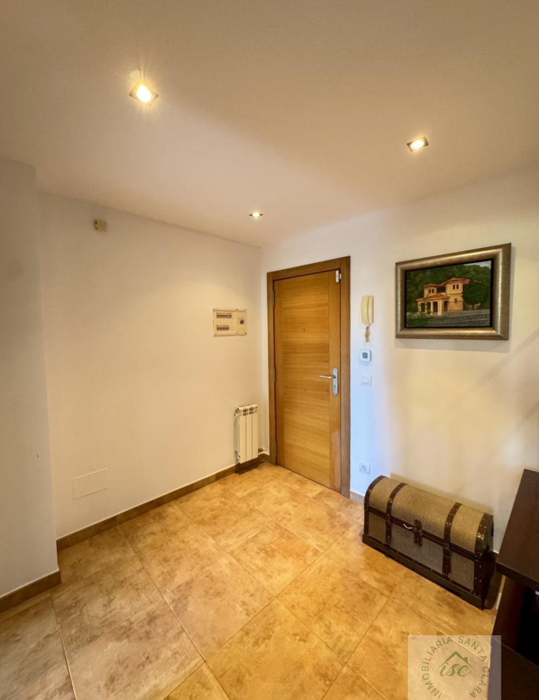 For sale of flat in Piélagos