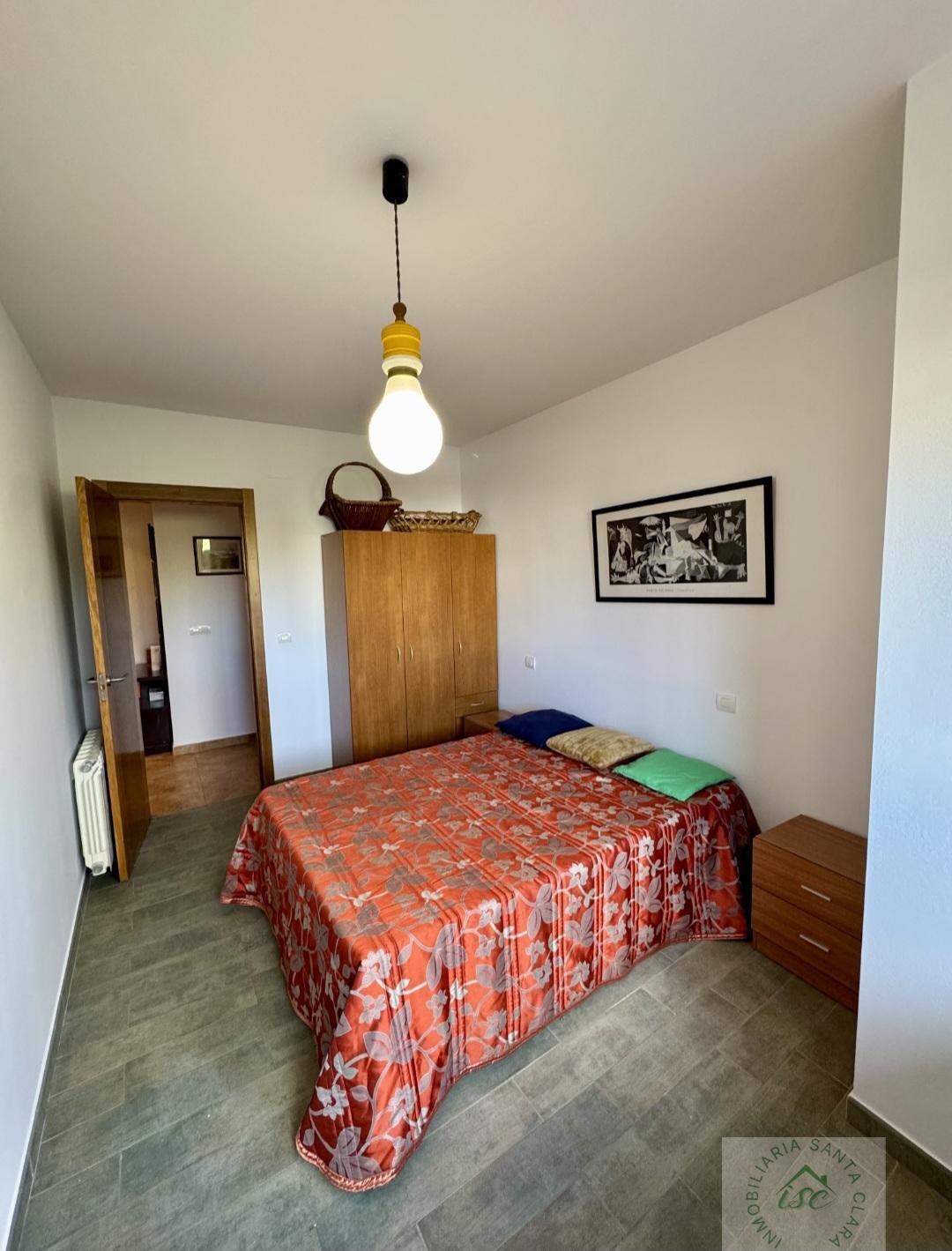 For sale of flat in Piélagos