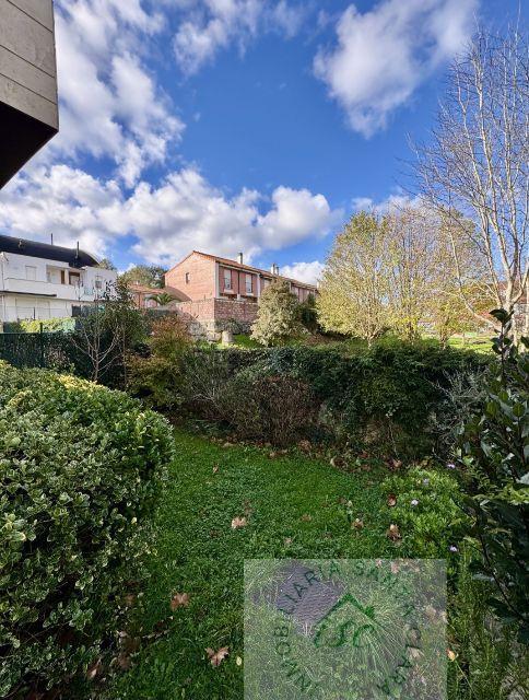 For sale of flat in Piélagos