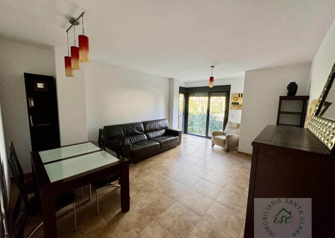 For sale of flat in Piélagos