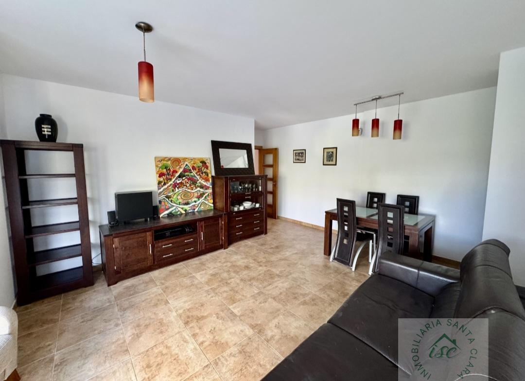 For sale of flat in Piélagos