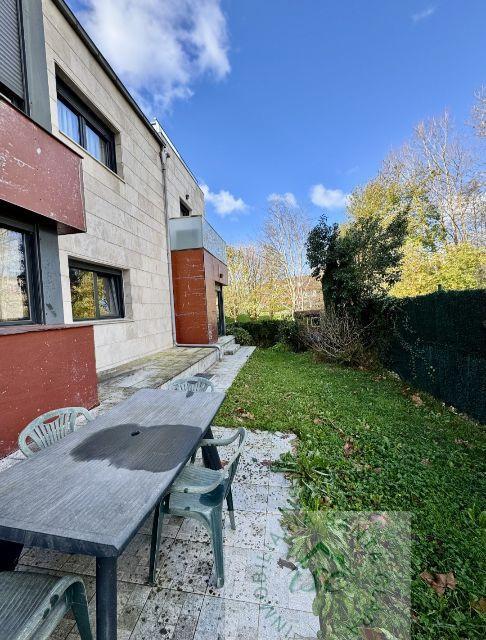 For sale of flat in Piélagos