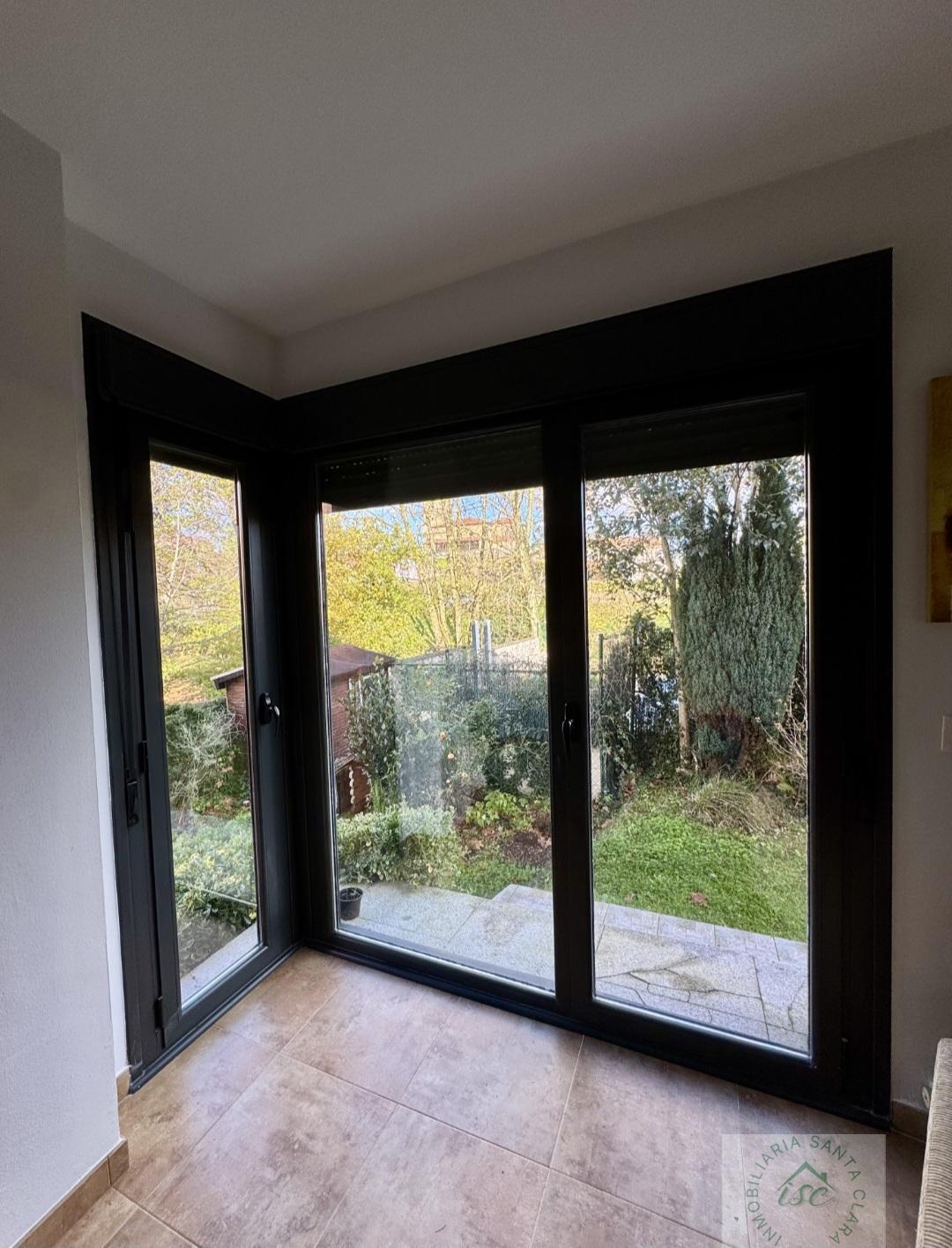 For sale of flat in Piélagos