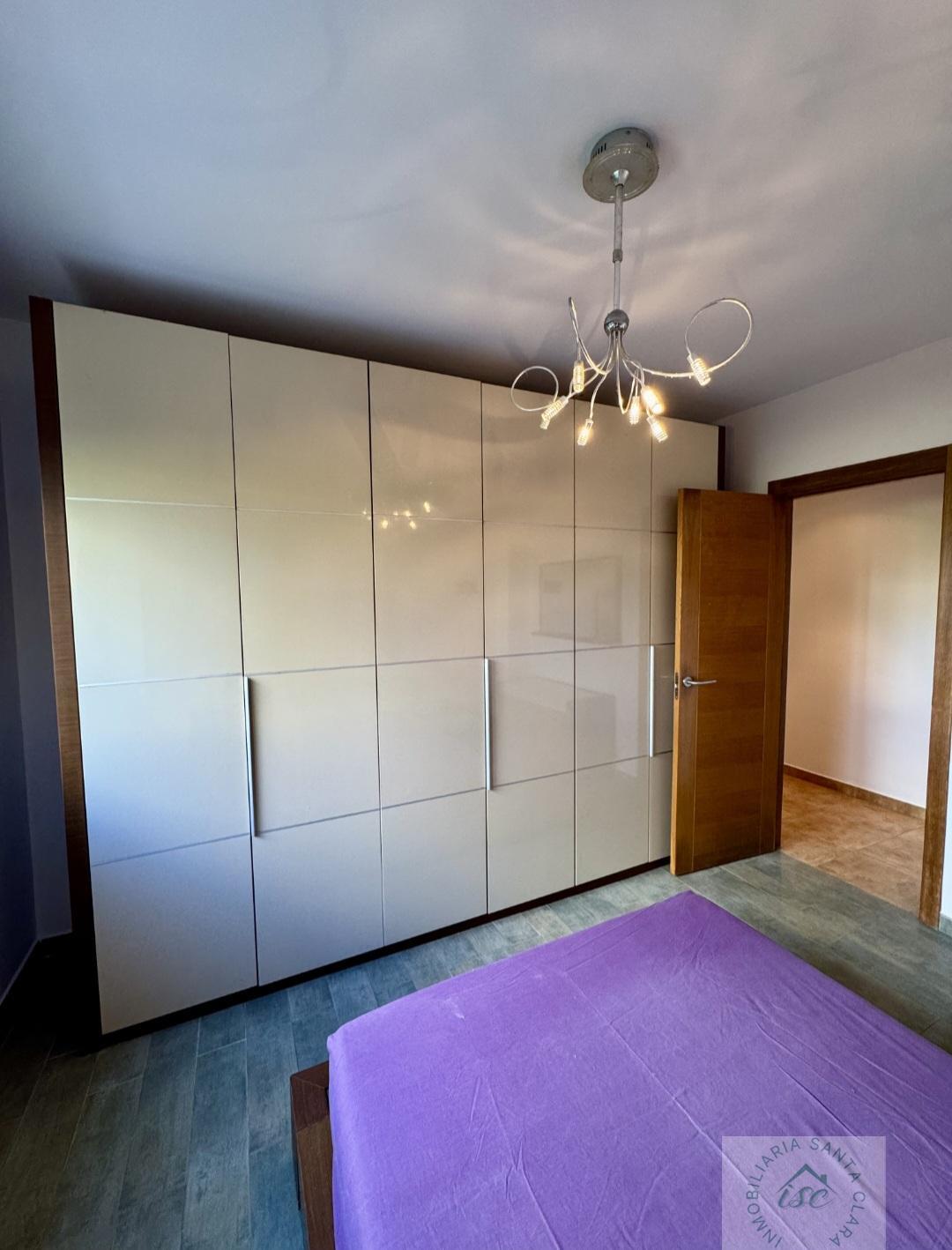 For sale of flat in Piélagos