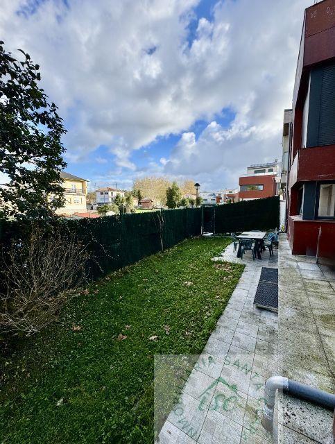 For sale of flat in Piélagos