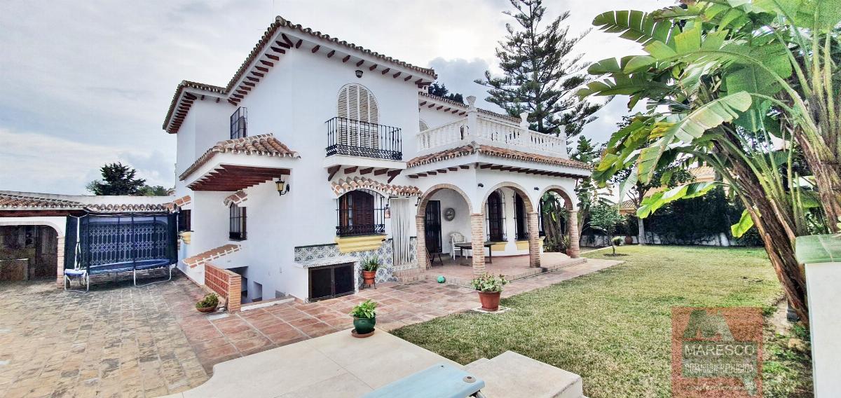 For sale of chalet in Mijas Costa