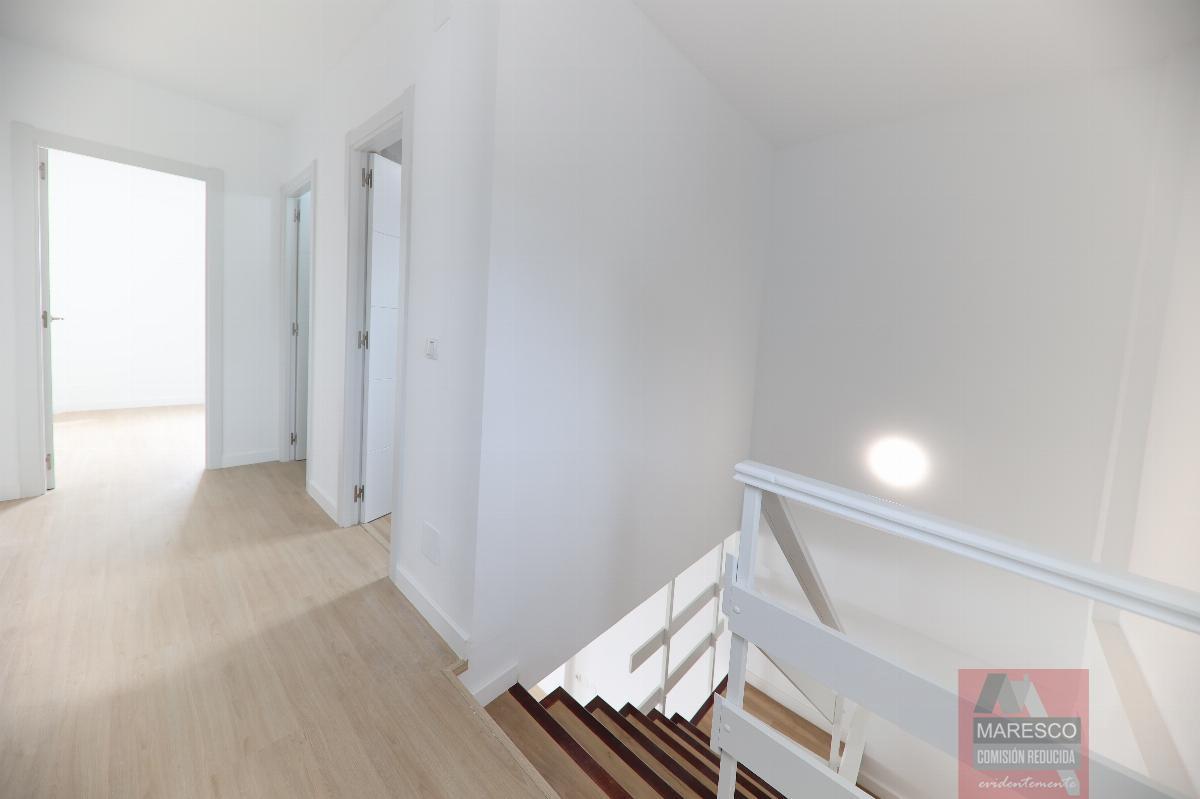 For sale of penthouse in Mijas