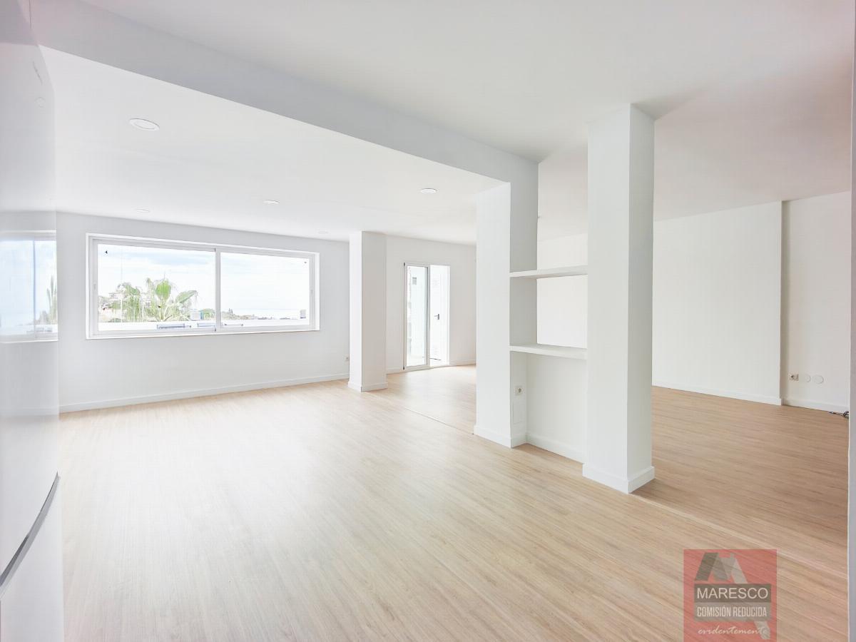 For sale of penthouse in Mijas
