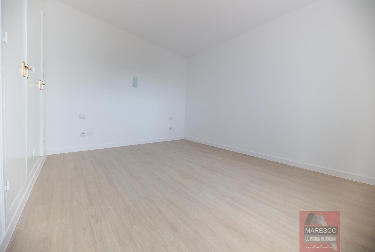 For sale of penthouse in Mijas