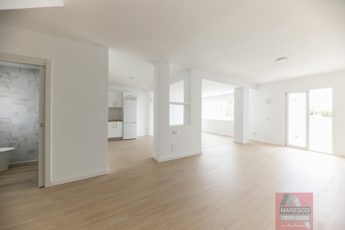 For sale of penthouse in Mijas