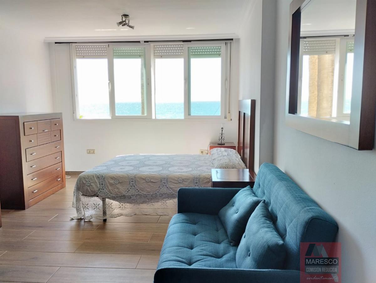 For sale of flat in Benalmádena