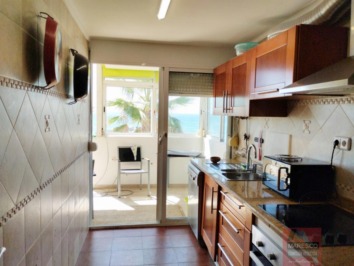 For sale of flat in Benalmádena