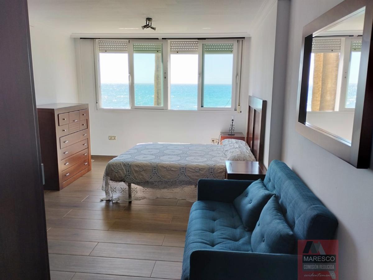 For sale of flat in Benalmádena