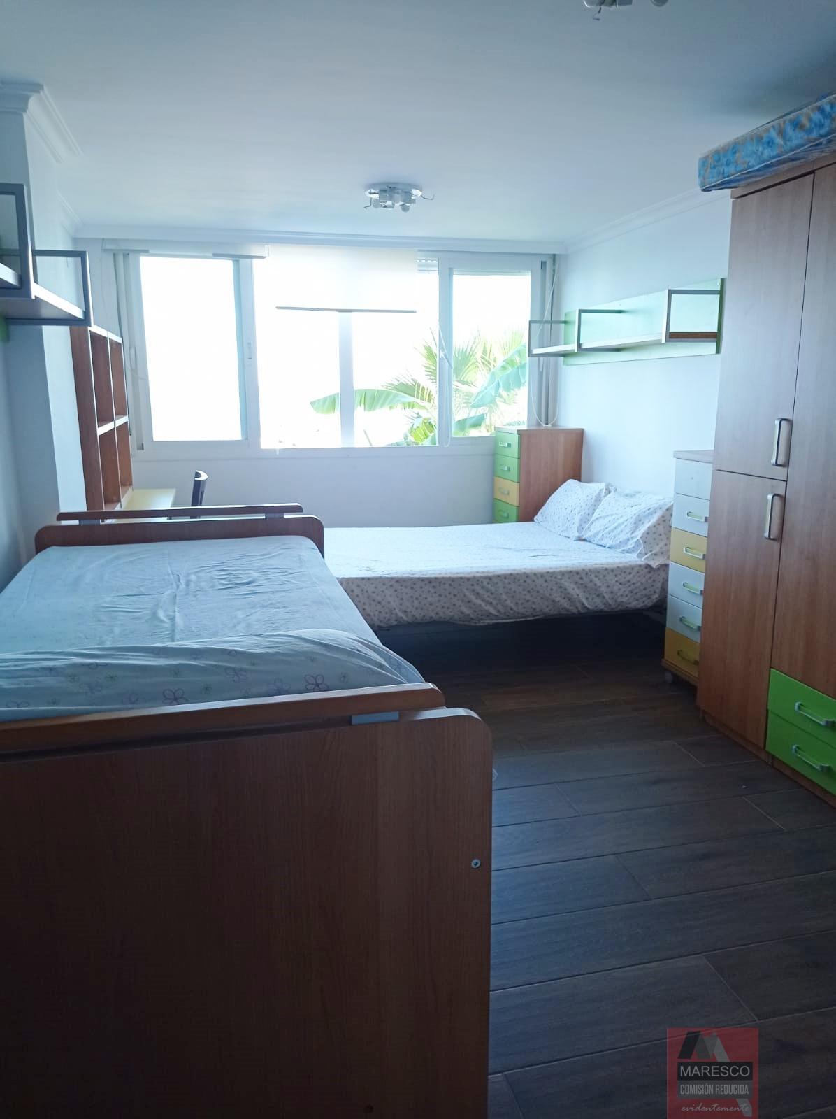 For sale of flat in Benalmádena