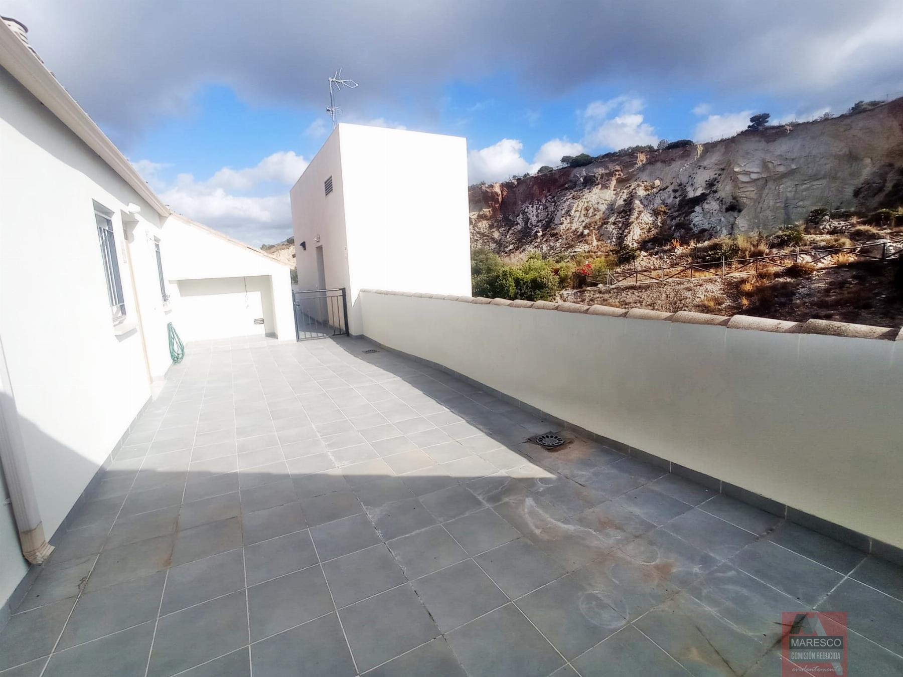 For sale of penthouse in Fuengirola
