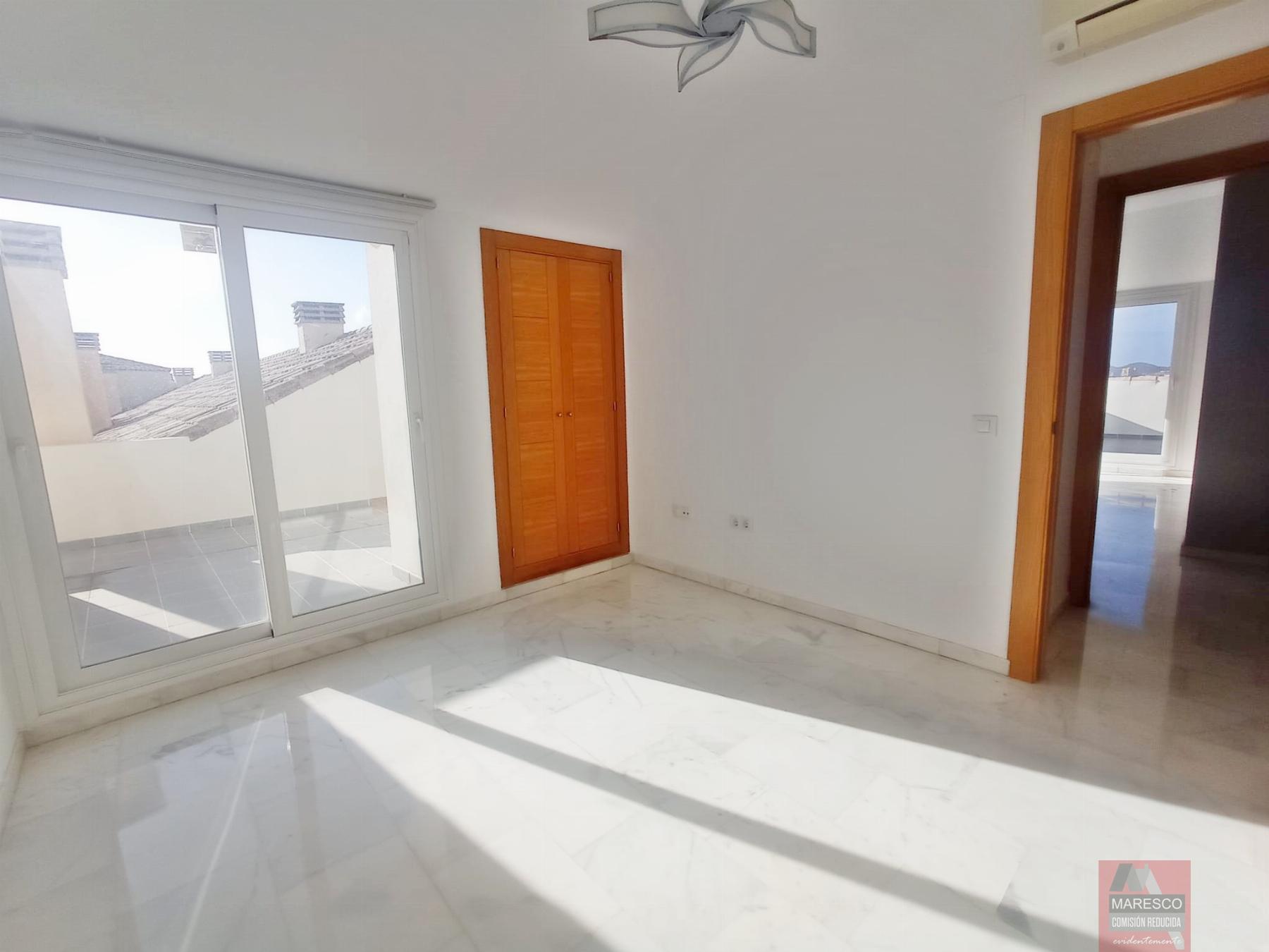 For sale of penthouse in Fuengirola