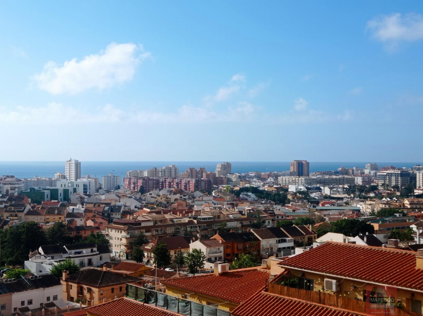 For sale of penthouse in Fuengirola