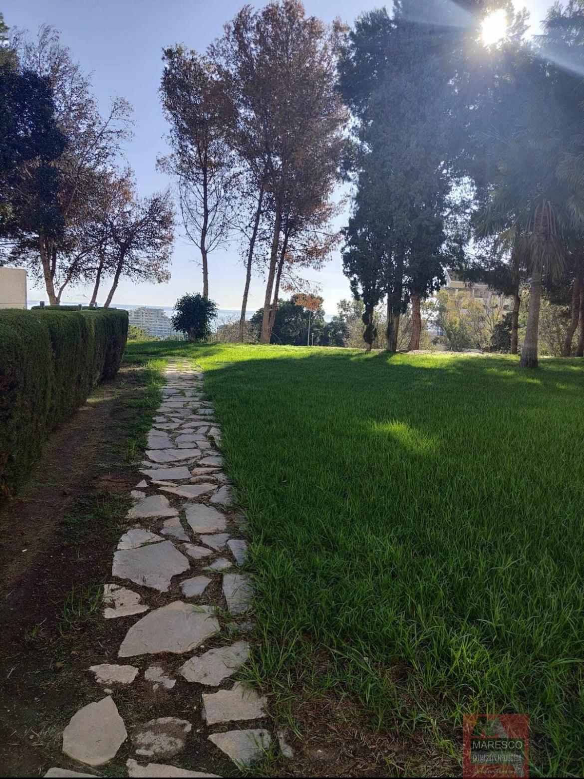 For sale of apartment in Benalmádena