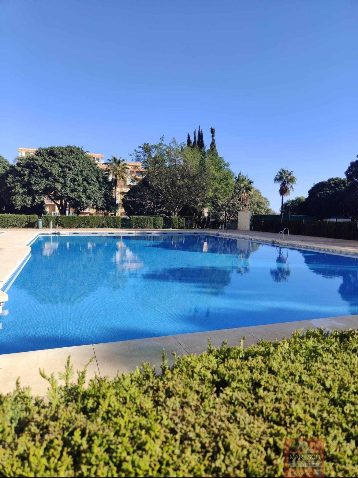 For sale of apartment in Benalmádena