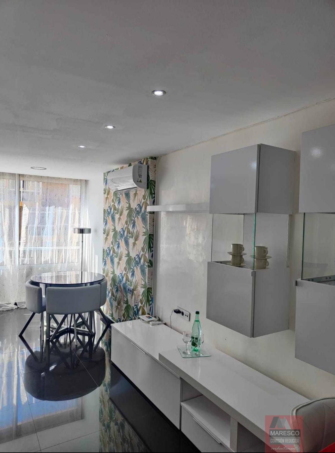 For sale of apartment in Benalmádena