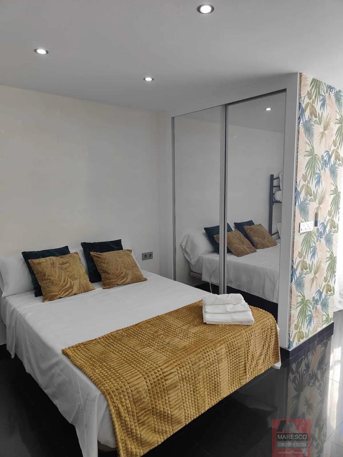 For sale of apartment in Benalmádena