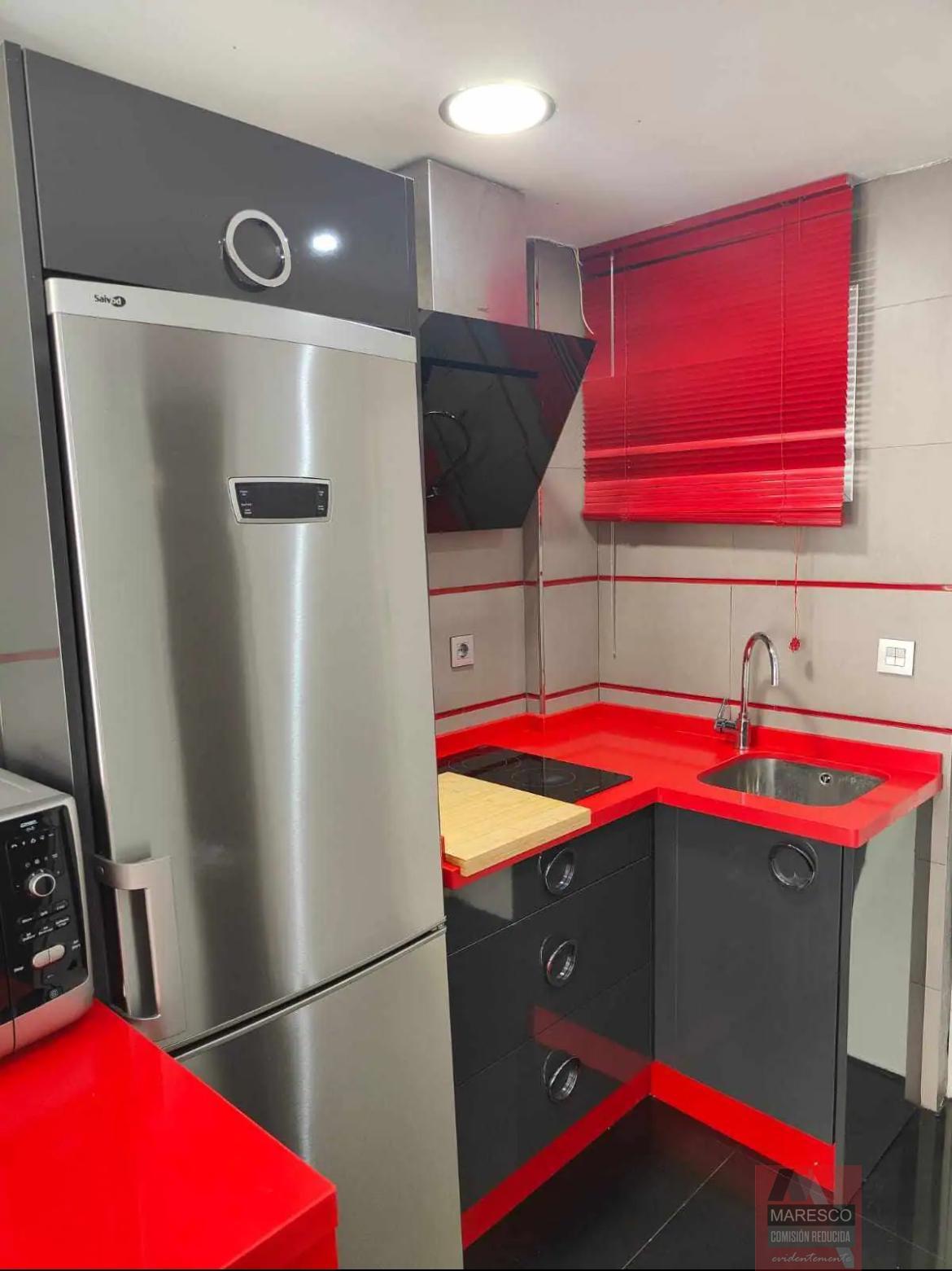 For sale of apartment in Benalmádena