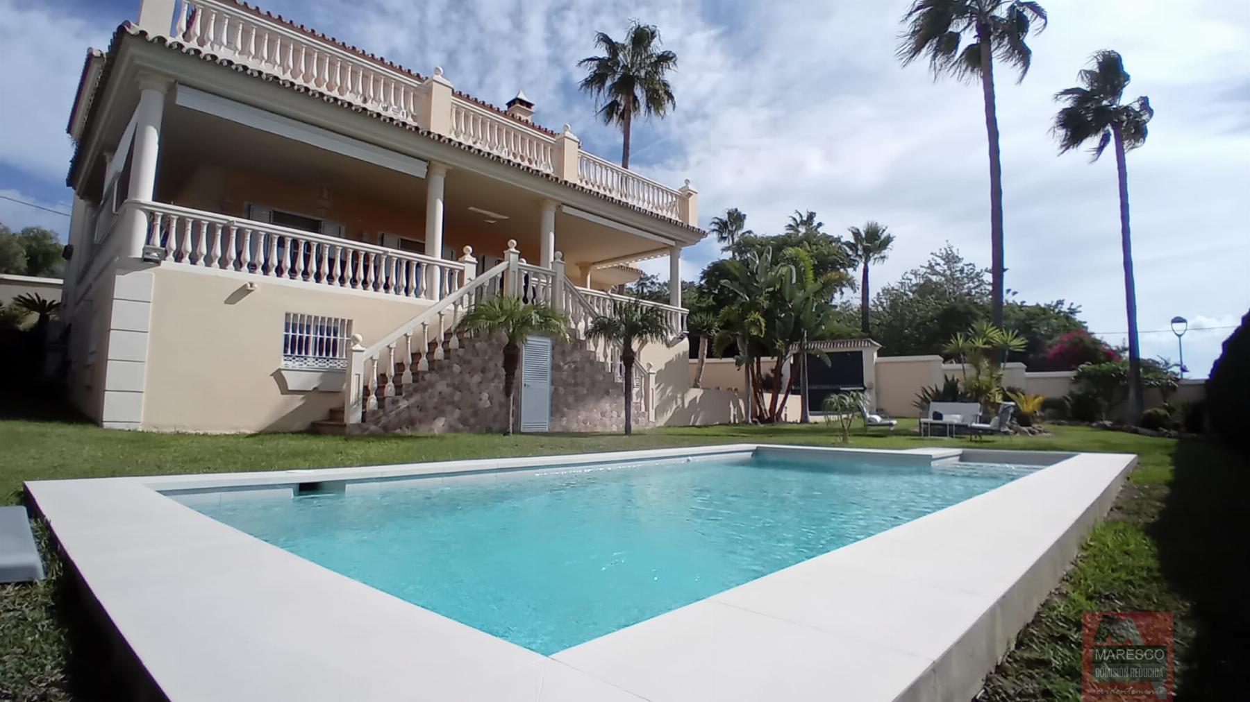 For sale of chalet in Mijas Costa