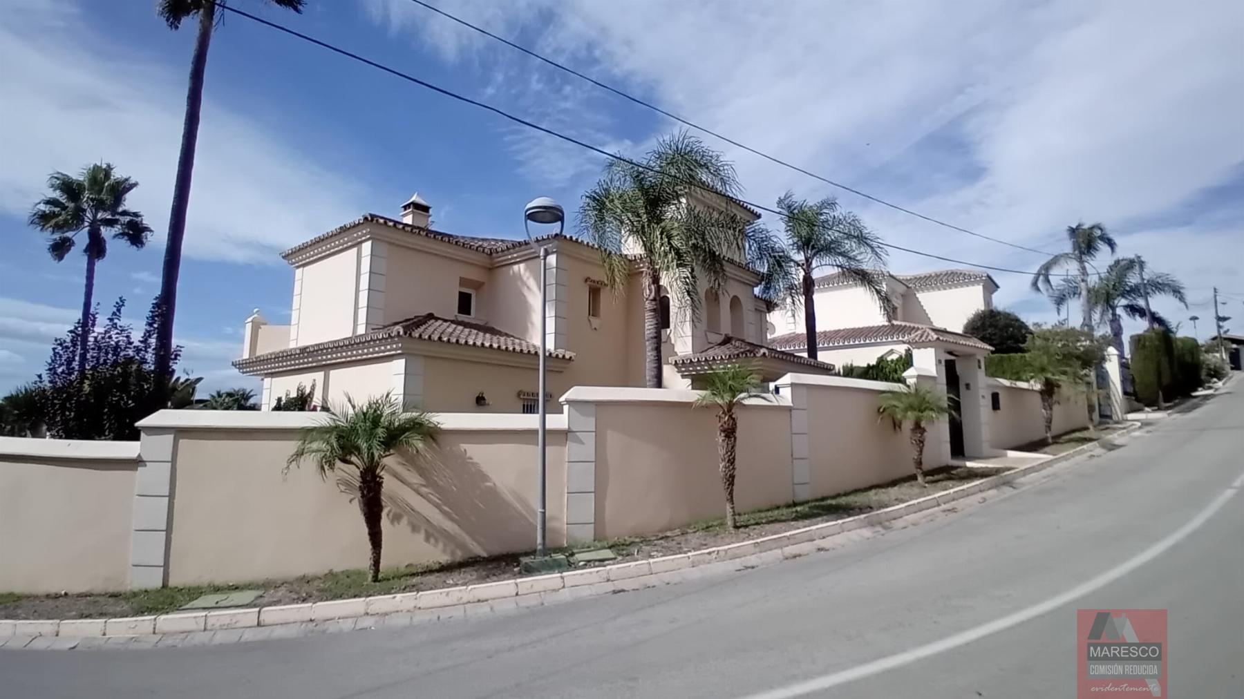 For sale of chalet in Mijas Costa